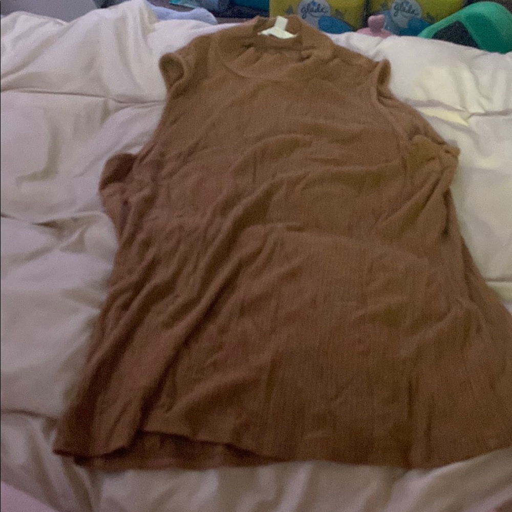 Sleeveless Brown Top